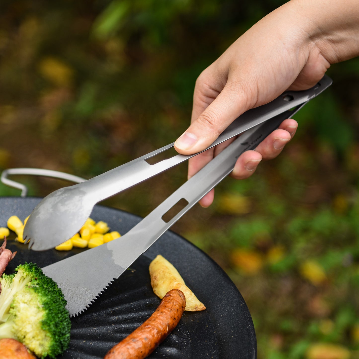 Boundless Voyage Titanium Alloy 4-in-1 Multi Utensil, Integrated Tong Spork Shovel Spatula, Lightweight Portable Cookware for Camping Backpacking Travel Outdoor Cooking Ti1080T