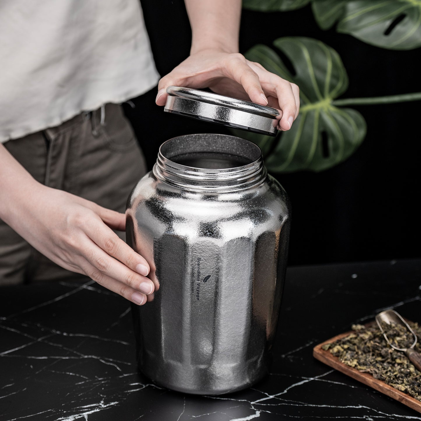 Boundless Voyage 3000ML Pure Titanium Airtight Storage Canister, Large Capacity Sealed Tea Coffee Container, Lightweight Food Storage Jar for Grains Nuts, Home & Camping Use Ti3212A