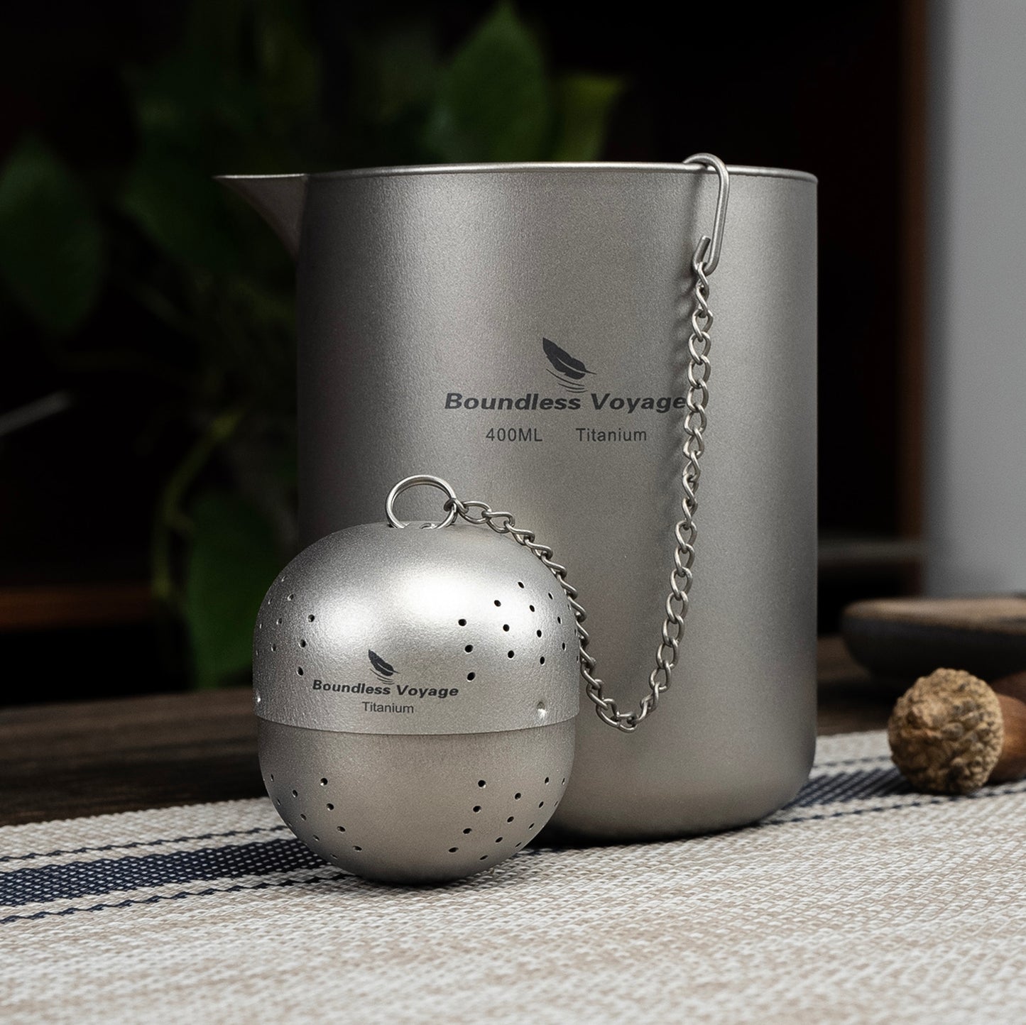 Boundless Voyage Titanium Tea Ball infuser for Loose Tea Spices with Extended Chain Lightweight Tea Bag Filter Mesh Tea Strainer Mug Teapot Home Kitchen Tools Teaware Ti3207D