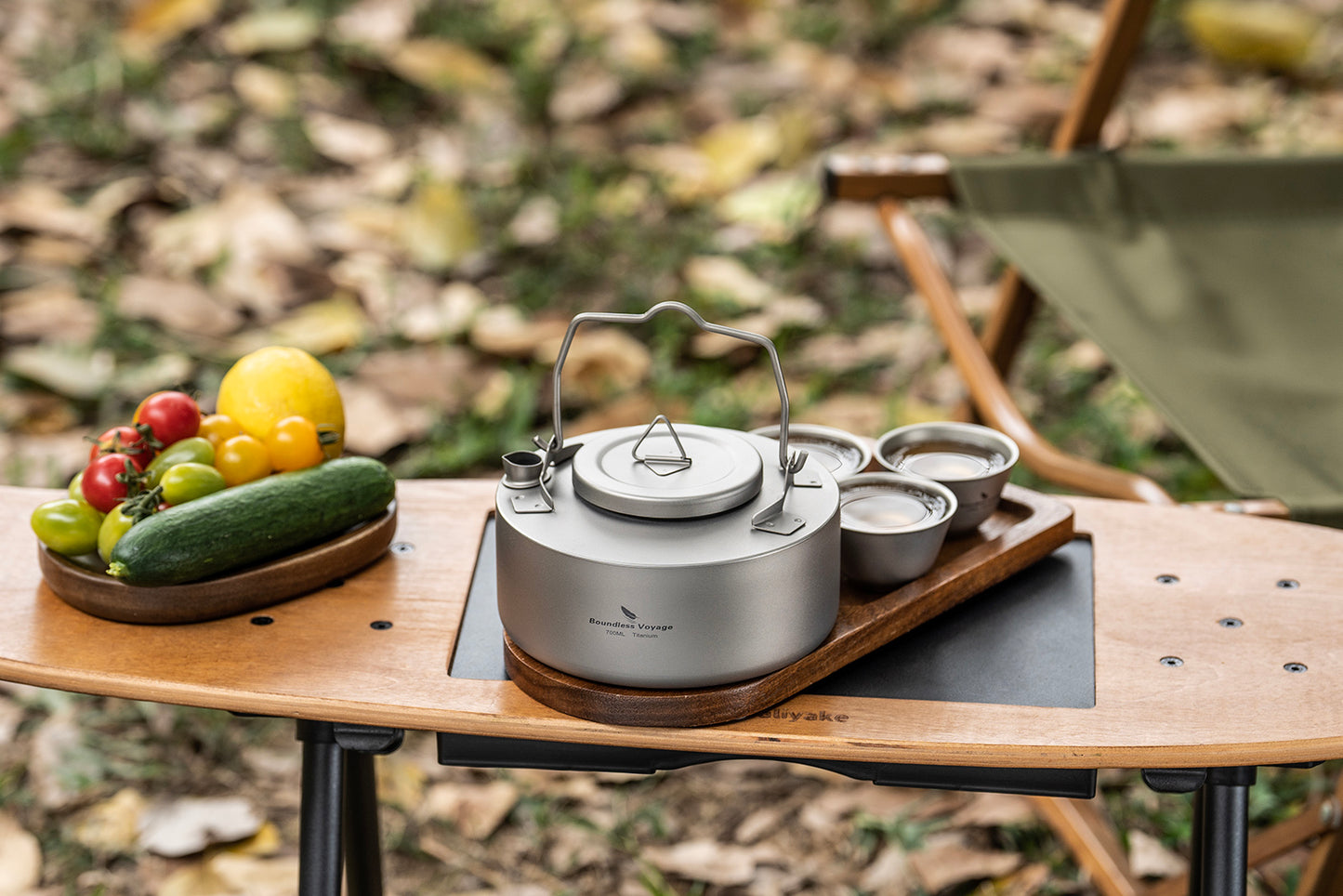Boundless Voyage 700ml Ultralight Titanium Camping Kettle with Foldable Handle, Single-Layer Open Fire Bushcraft Water Pot Ti3103D / Ti3104D