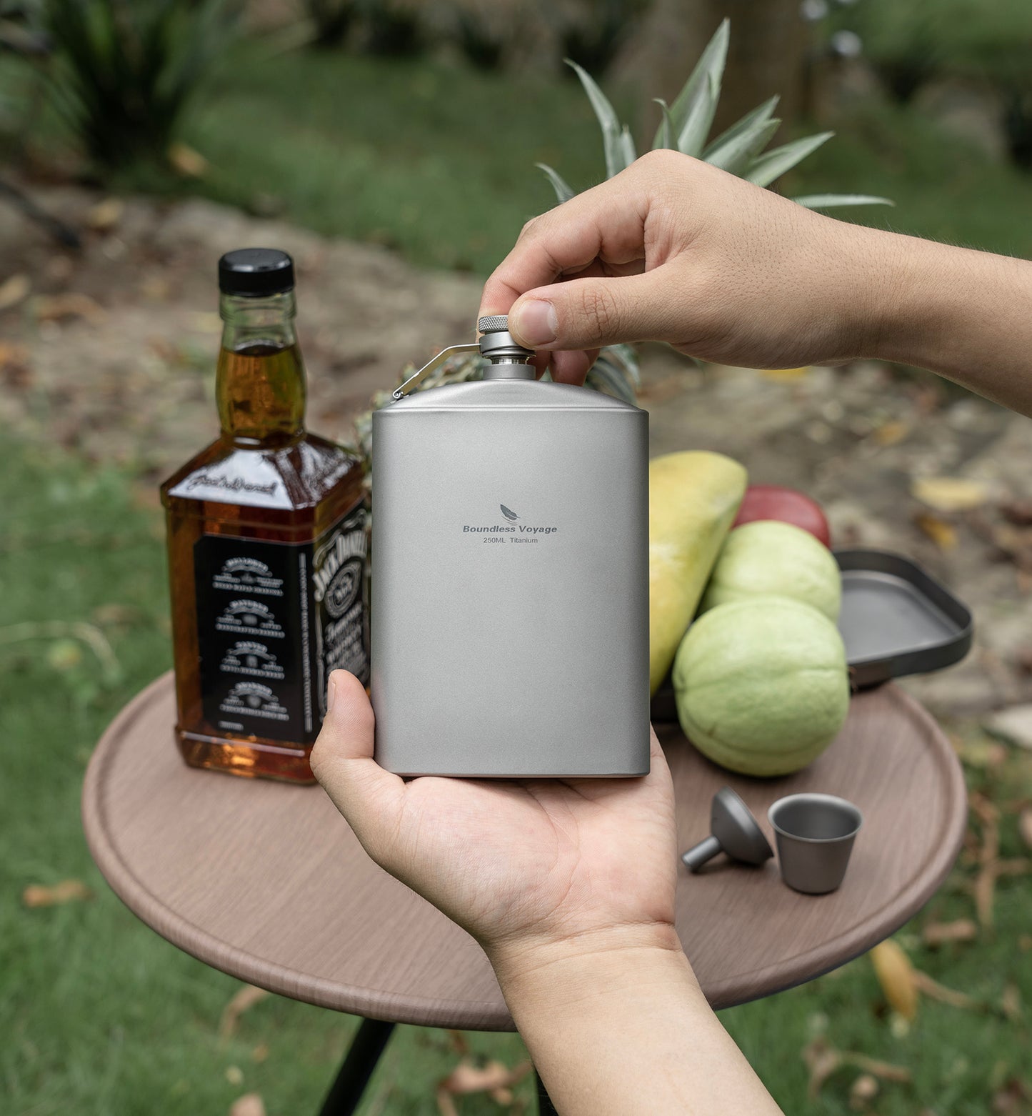 Boundless Voyage Titanium Ultralight Hip Flask 250ml Portable Wine Bottle with Funnel Camping Picnic Pocket Whiskey Alcohol Drinkware Accessories Ti3063D-Ti3064D