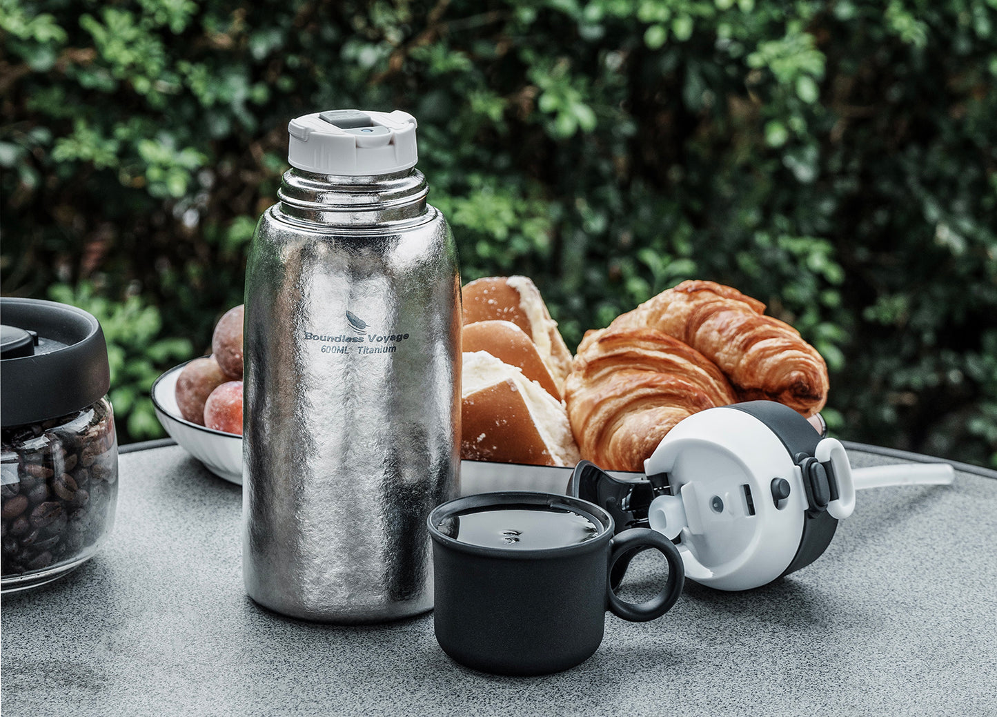 Boundless Voyage 630ml Double-Wall Vacuum Titanium Water Bottle, Leakproof Lightweight Coffee Sport Bottle for Travel, Outdoor & Office Ti3254D