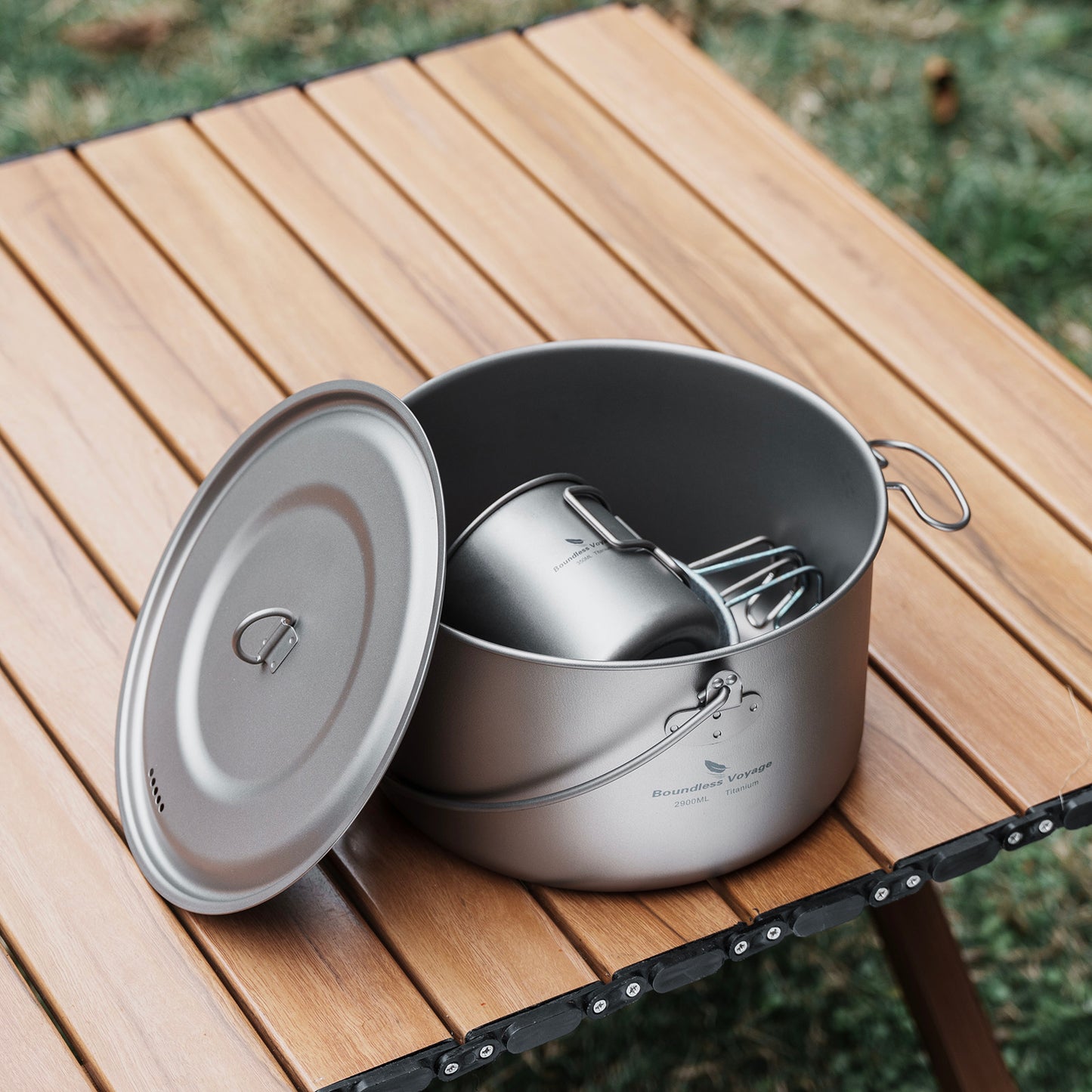 Boundless Voyage Titanium Hanging Pot for Outdoor Camping Backpacking Hiking Ultralight Portable Cooking Pot Camp Kitchen Cookware 1300ML/1950ML/2900ML Ti2043C-Ti2045C