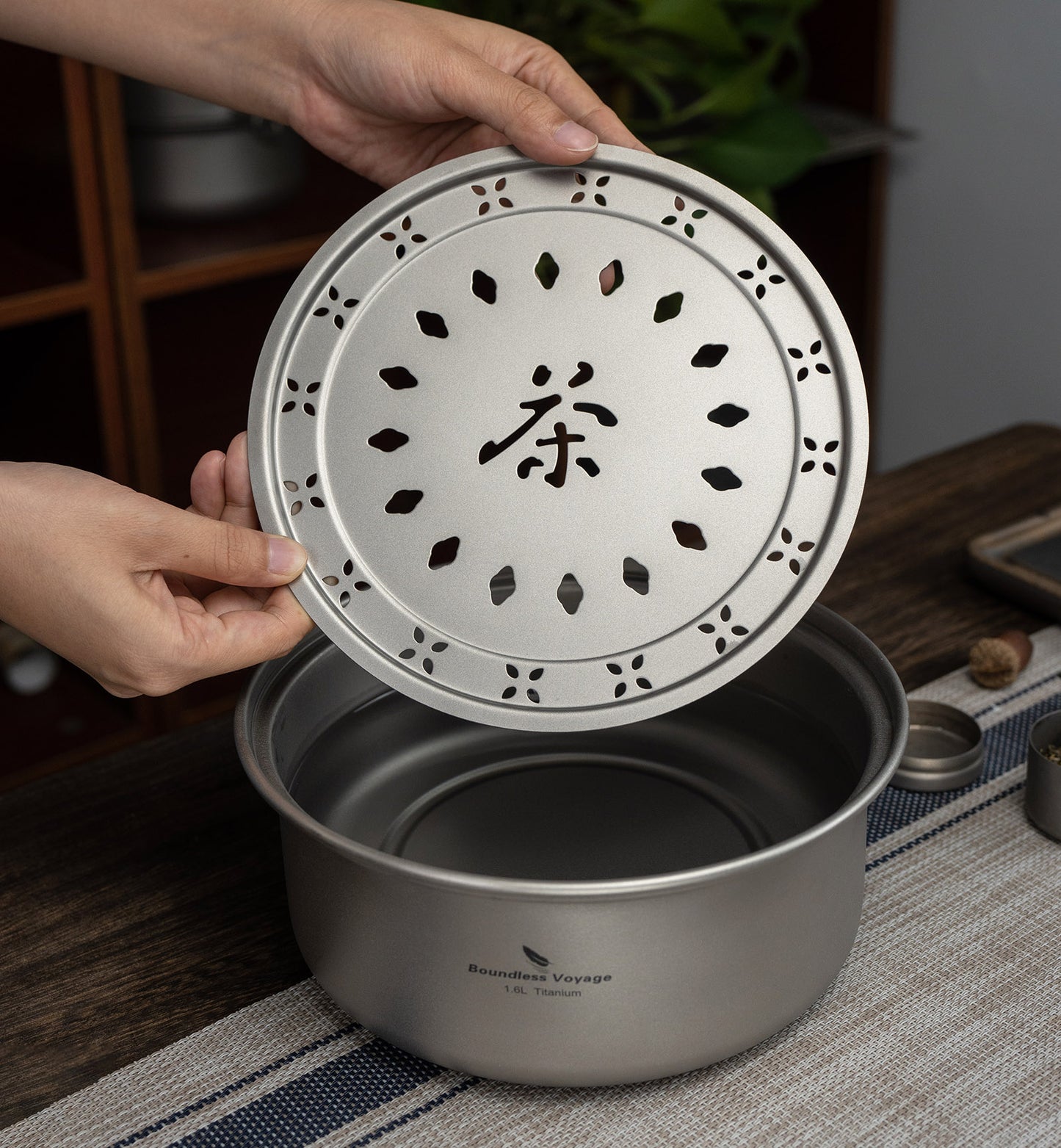 Boundless Voyage Titanium Portable Kung Fu Tea Tray, Portable Tea Saucer Compact Tea Board for Travel Camping Car Trip Ti3213D