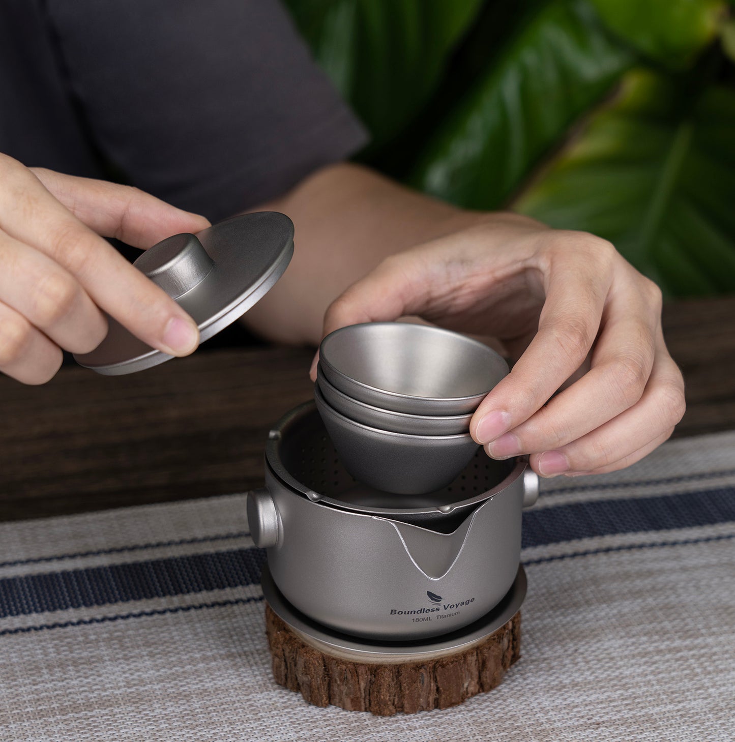 Boundless Voyage 180ml Sandblasted Finish Titanium Double-Layer Tea Maker with Lid Filter Ultralight Teapot with Double-Walled Anti-scalding Coffee Cup MugTi3136D / Ti3137D