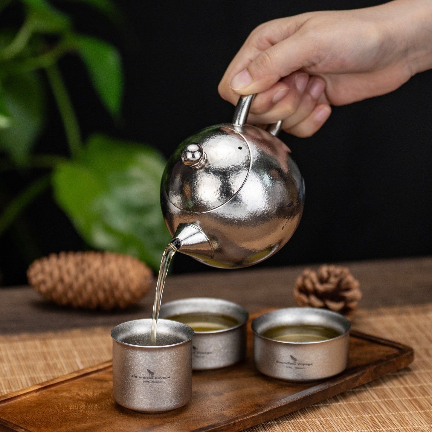 Boundless Voyage Titanium Teapot 180ml, Lightweight Loose Leaf Tea Pot with Anti-Scald Handle & Vented Lid,Tea Maker for Home Office Camping Travel Ti3111D