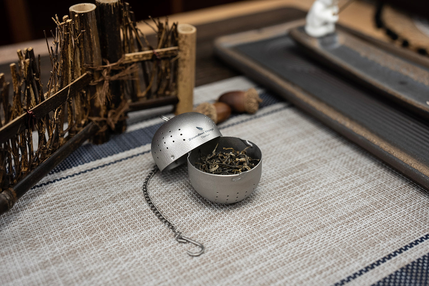 Boundless Voyage Titanium Tea Ball infuser for Loose Tea Spices with Extended Chain Lightweight Tea Bag Filter Mesh Tea Strainer Mug Teapot Home Kitchen Tools Teaware Ti3207D