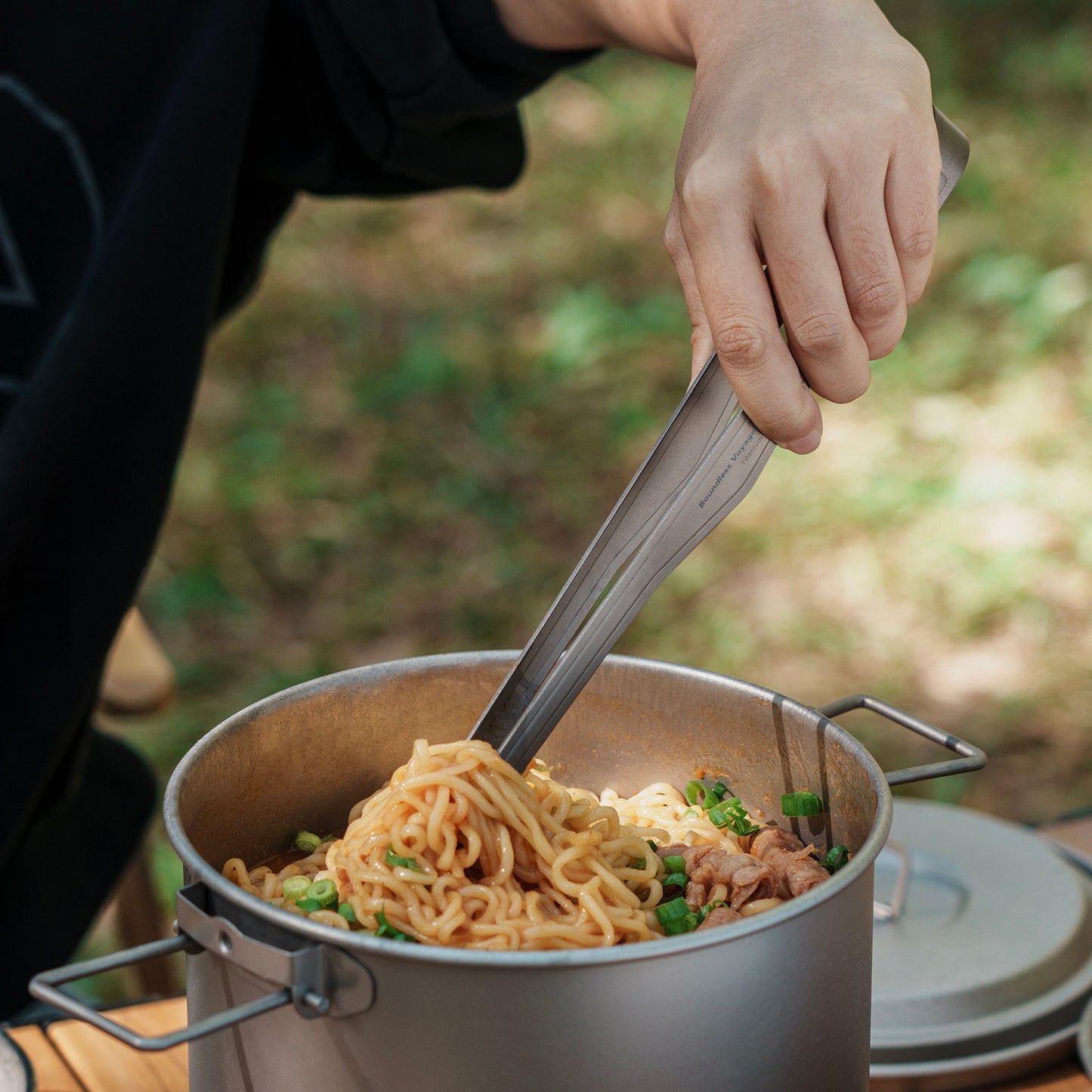 Boundless Voyage 6.7/10 Zoll Titan Ultraleicht Grillzange BBQ-Zange Mehrzweck-Pinzette für Küche Essenszange Buffet Salatzange Steakzange Grillzubehör Verbrühschutz Ti1011T-Ti1012T