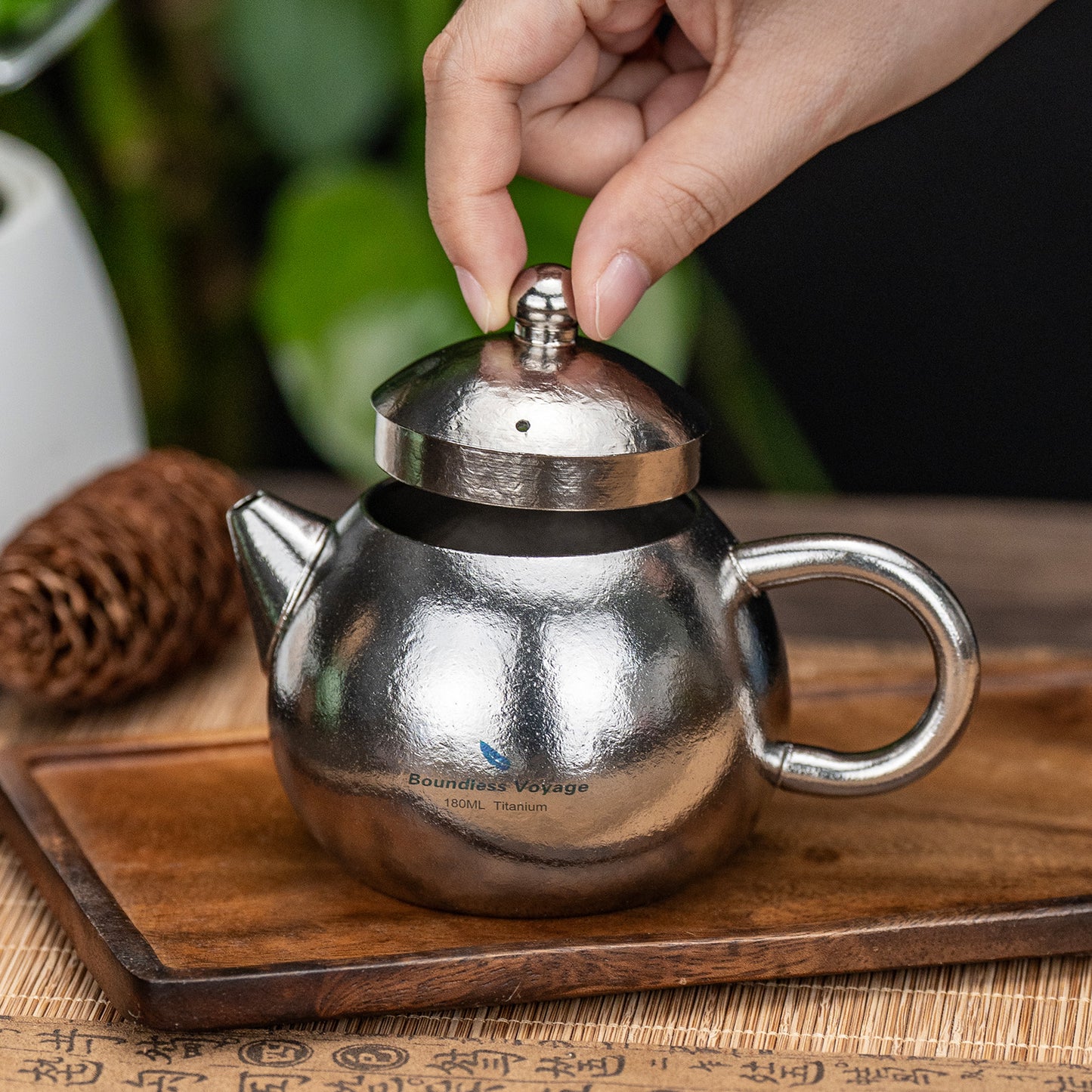 Boundless Voyage Titanium Teapot 180ml, Lightweight Loose Leaf Tea Pot with Anti-Scald Handle & Vented Lid,Tea Maker for Home Office Camping Travel Ti3111D