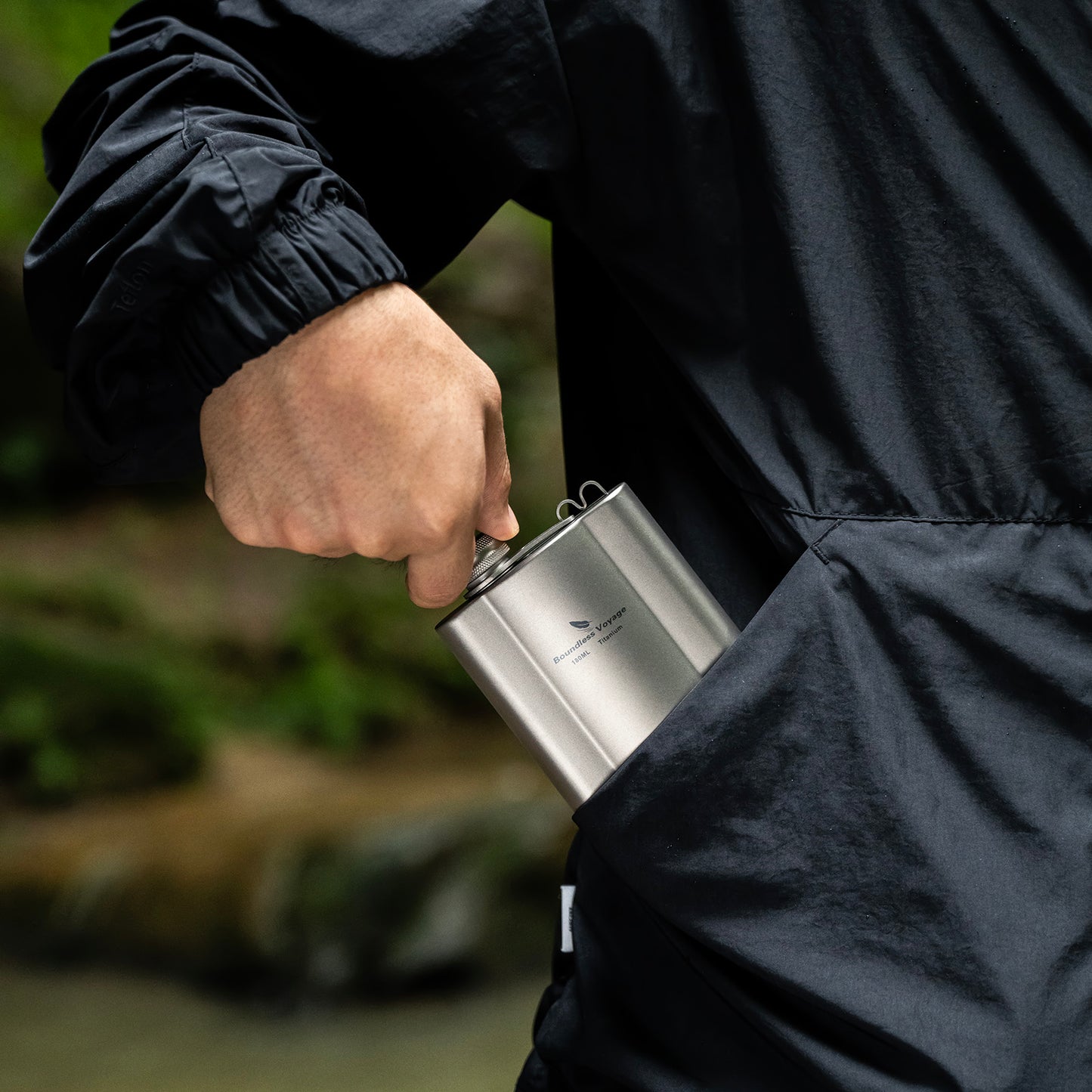 Boundless Voyage Titanium Hip Flask 180ml / 240ml Rust-Free Ultralight Small Liquor Flask Bottle for Whiskey Vodka Wine Outdoor Portable Travel Outdoor Ti3071D / Ti3072D/ Ti3073D