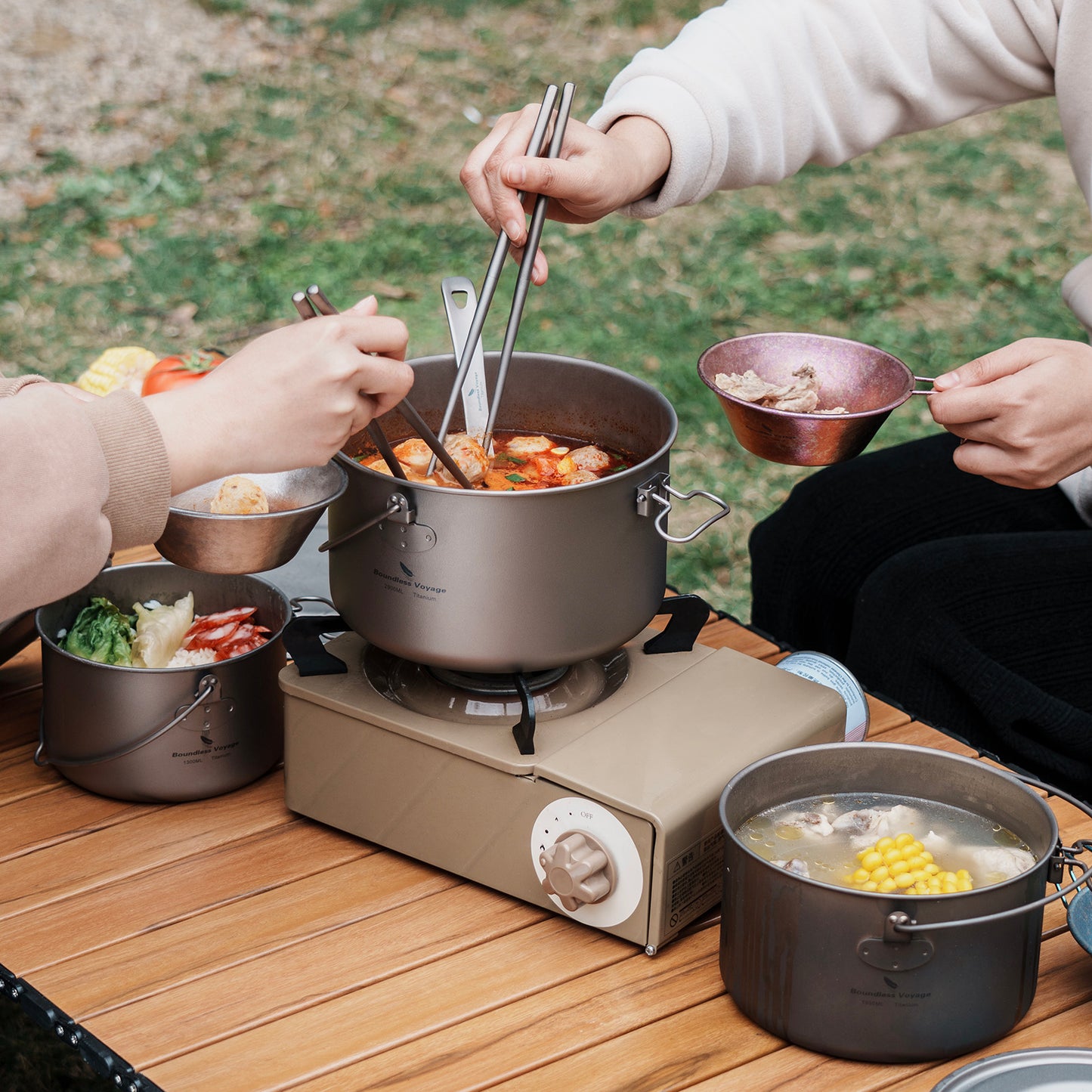 Boundless Voyage Titanium Hanging Pot for Outdoor Camping Backpacking Hiking Ultralight Portable Cooking Pot Camp Kitchen Cookware 1300ML/1950ML/2900ML Ti2043C-Ti2045C