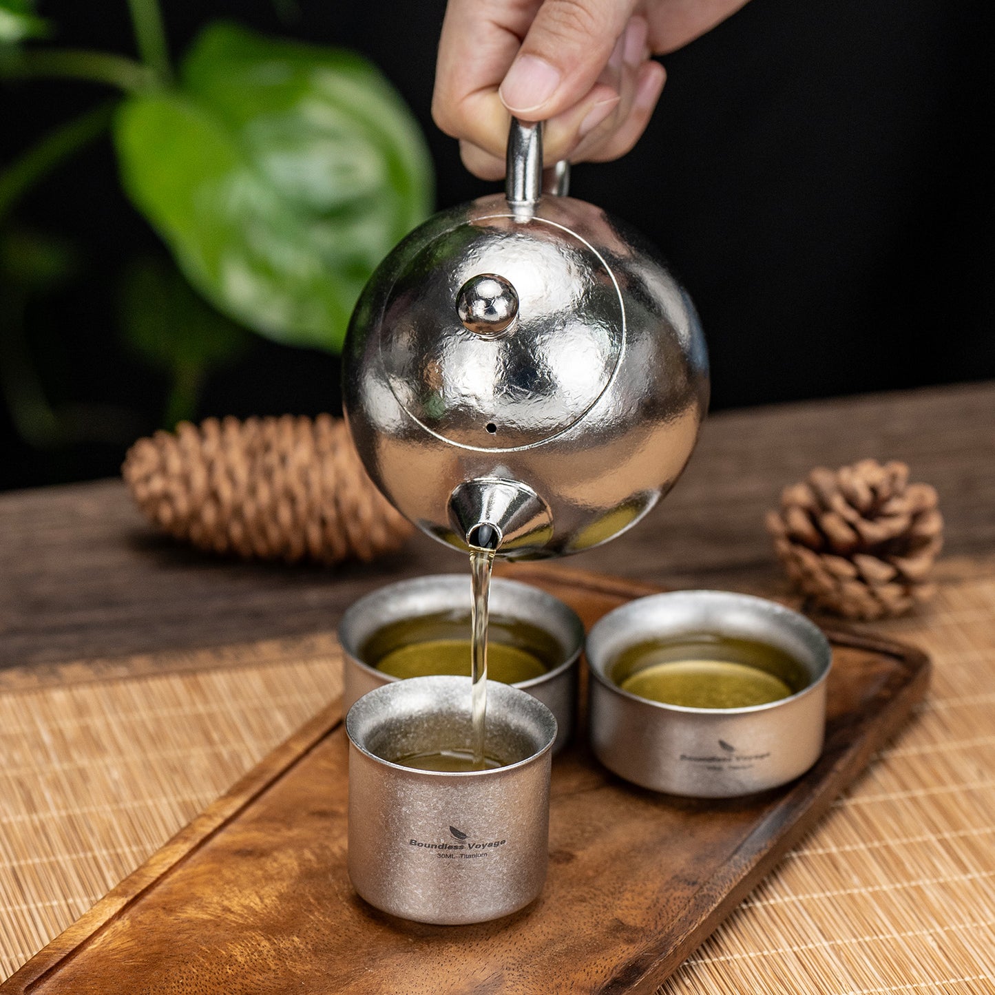 Boundless Voyage Titanium Teapot 180ml, Lightweight Loose Leaf Tea Pot with Anti-Scald Handle & Vented Lid,Tea Maker for Home Office Camping Travel Ti3111D