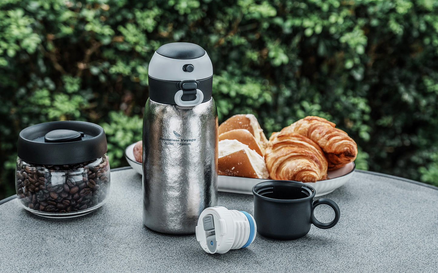 Boundless Voyage 630ml Double-Wall Vacuum Titanium Water Bottle, Leakproof Lightweight Coffee Sport Bottle for Travel, Outdoor & Office Ti3254D
