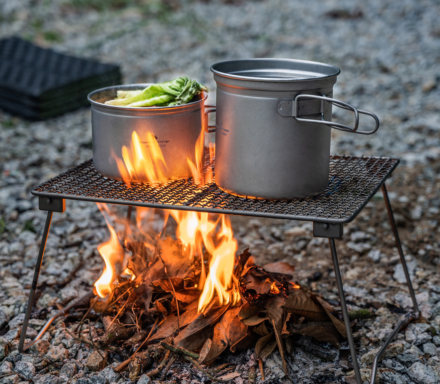Boundless Voyage Titanium Camping Pots & Pans Set Foldable Handle, 500ml 900ml 1080ml Ultralight Cookware Kit for 1-2 Person Hiking Picnic Ti2034C/Ti2035C/Ti2036C
