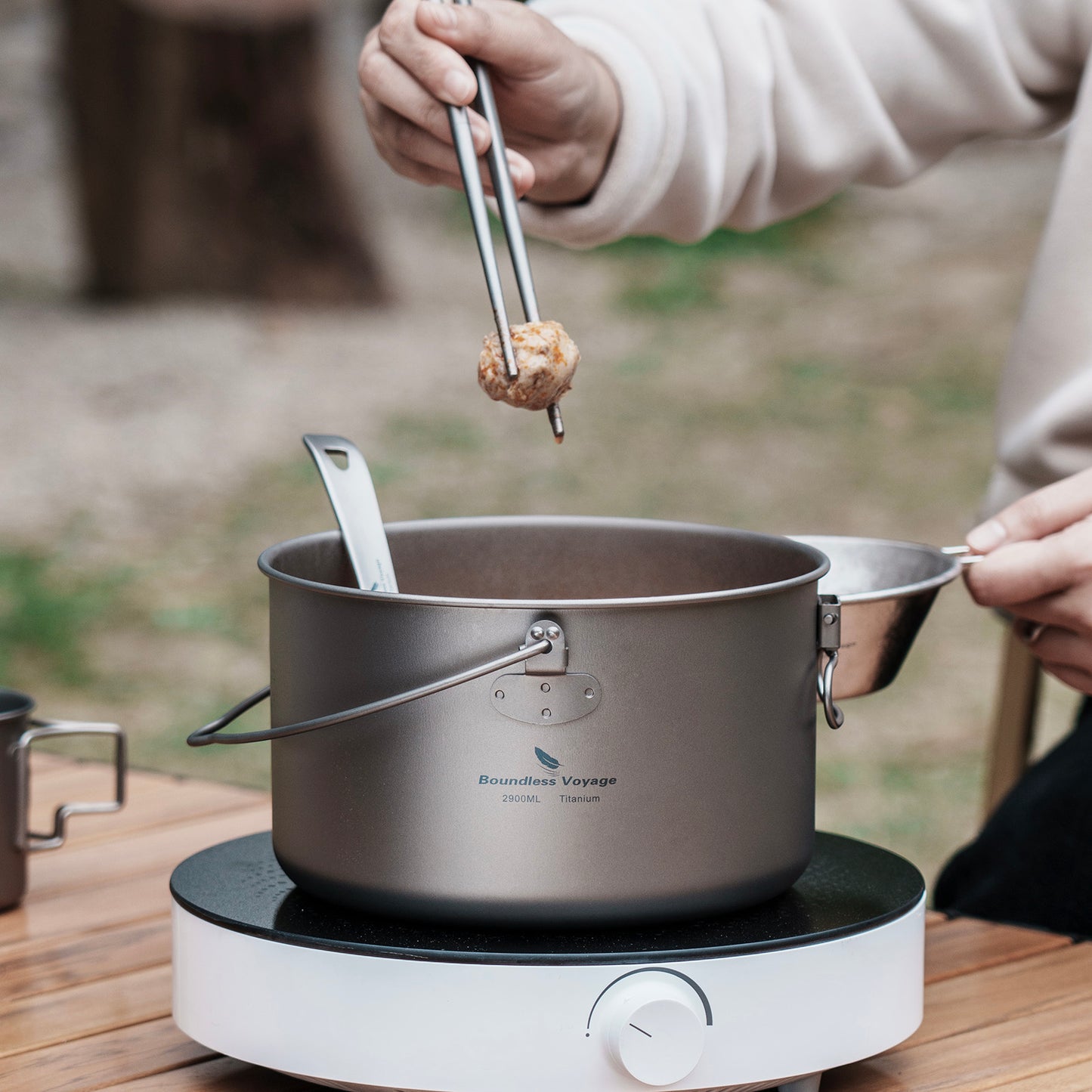 Boundless Voyage Titanium Hanging Pot for Outdoor Camping Backpacking Hiking Ultralight Portable Cooking Pot Camp Kitchen Cookware 1300ML/1950ML/2900ML Ti2043C-Ti2045C