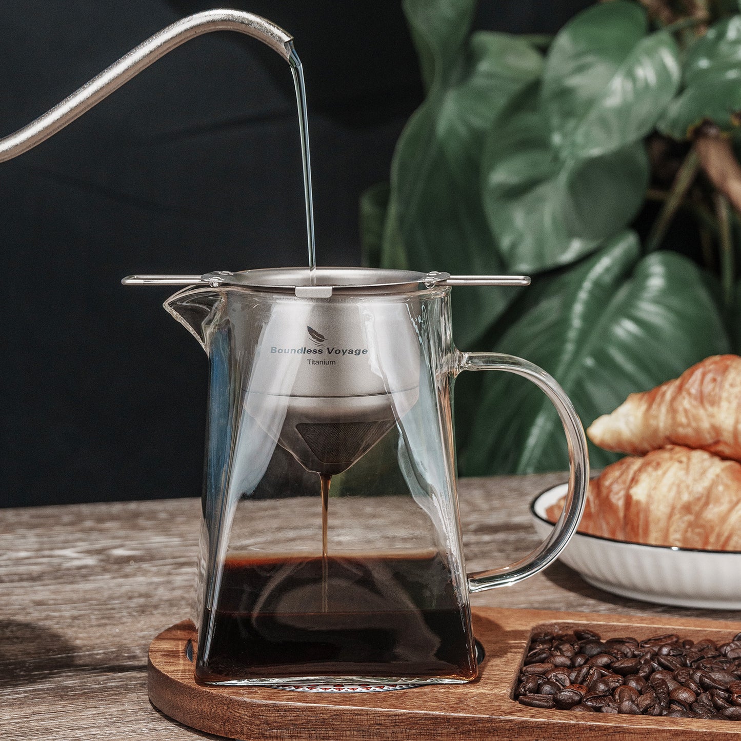 Boundless Voyage Titanium Folding Coffee Drip Filter, Ultralight Portable Hanging Ear Hand Brew Coffee Filter, Fits Mugs with 6.5cm–12.5cm Diameter Ti6002P