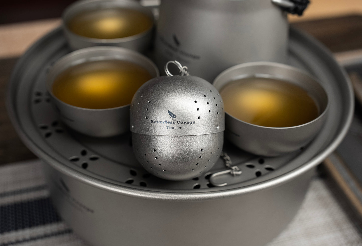 Boundless Voyage Titanium Tea Ball infuser for Loose Tea Spices with Extended Chain Lightweight Tea Bag Filter Mesh Tea Strainer Mug Teapot Home Kitchen Tools Teaware Ti3207D