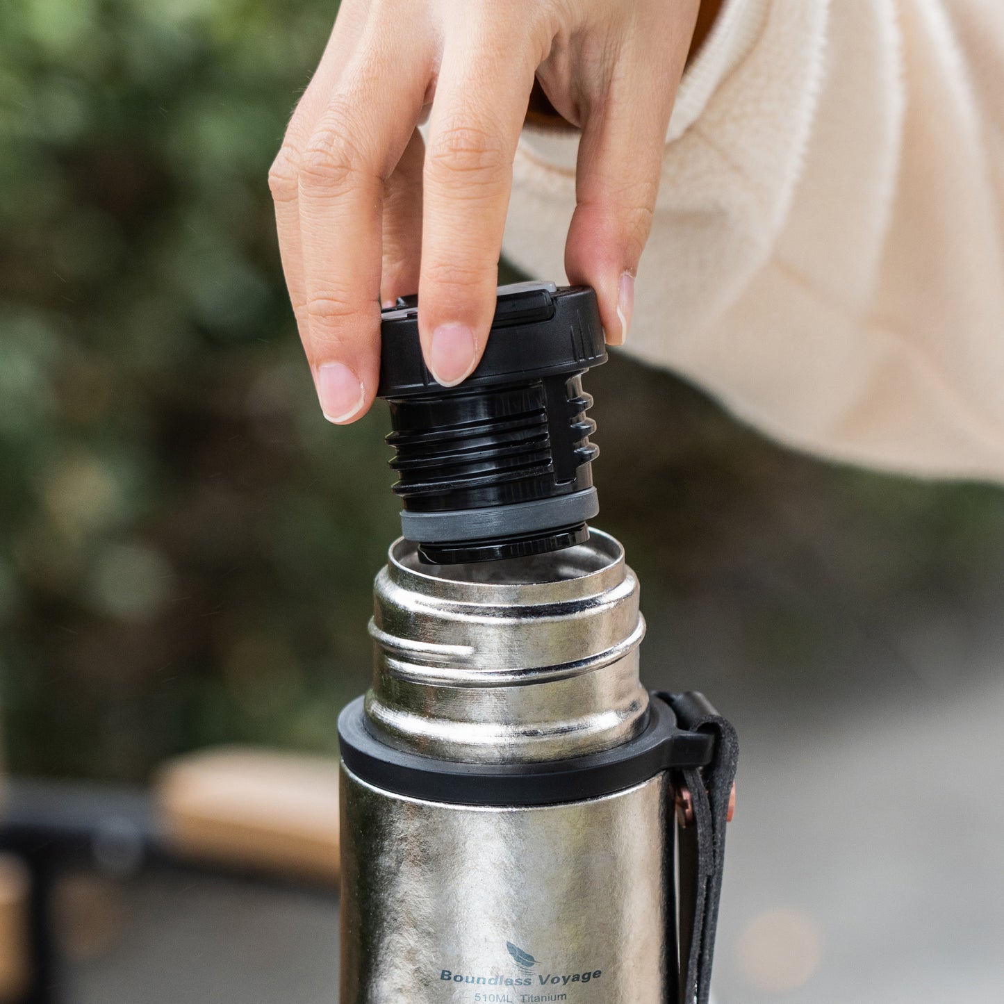Boundless voyage Titanium Vacuum-Insulated Beverage Bottle Large Capacity 510ml Outdoor Portable Vacuum Flask water bottles Hiking water bottle Ti3011D