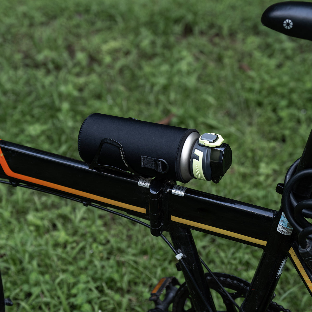 PP flip-top cap for outdoor titanium water bottle