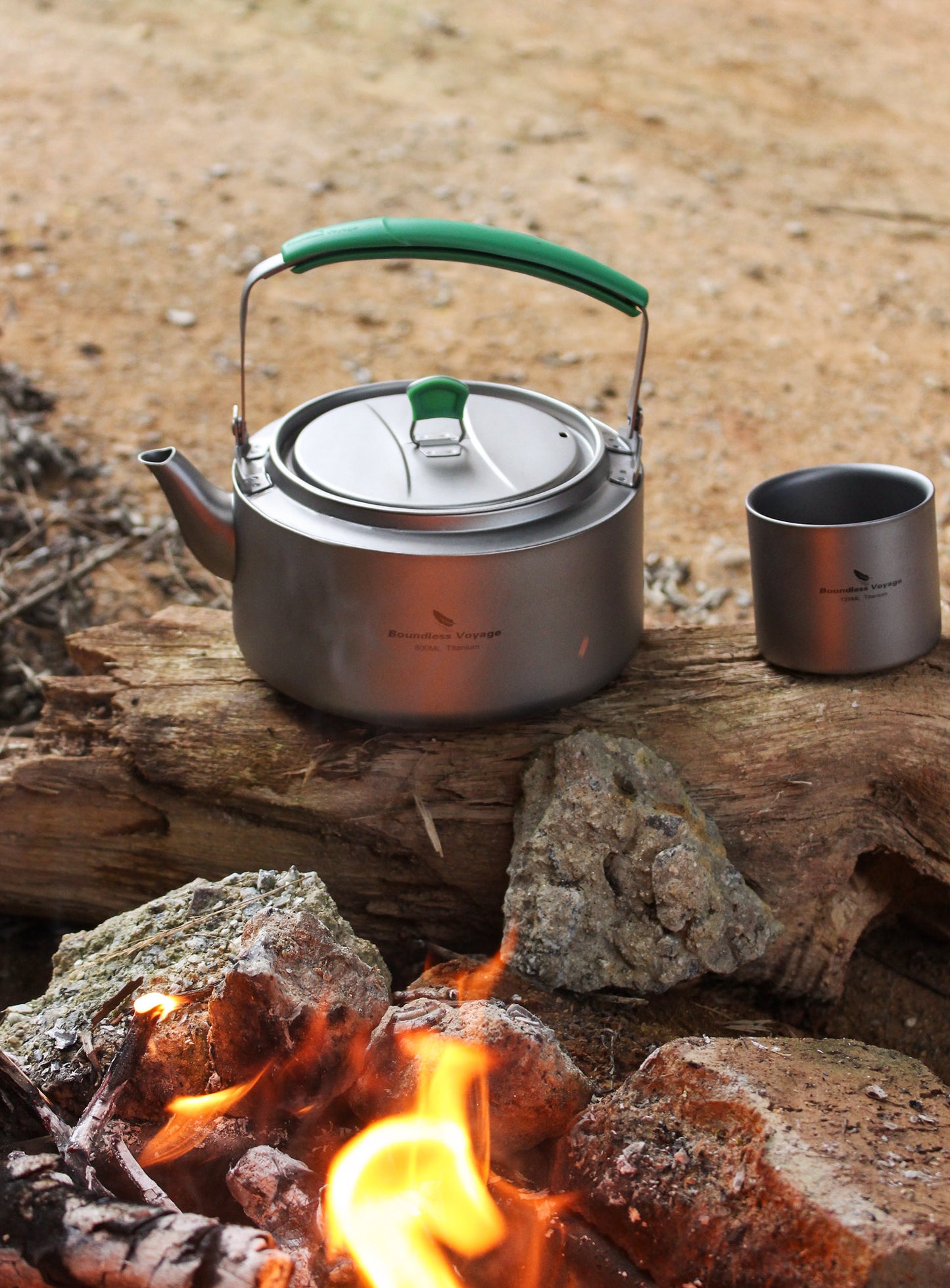 Boundless Voyage 800ml / 1200ml Single-Layer Pure Titanium Kettle with Foldable Handle & Filter, Large Capacity Camping Teapot Ti3101D/Ti3102D