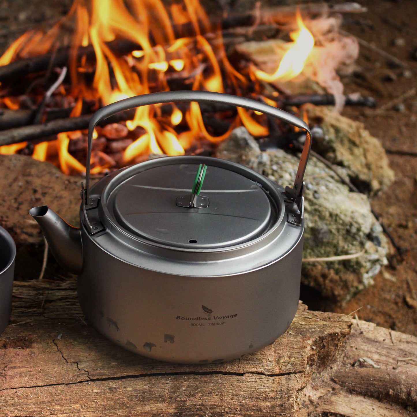 Boundless Voyage 800ml / 1200ml Single-Layer Pure Titanium Kettle with Foldable Handle & Filter, Large Capacity Camping Teapot Ti3101D/Ti3102D