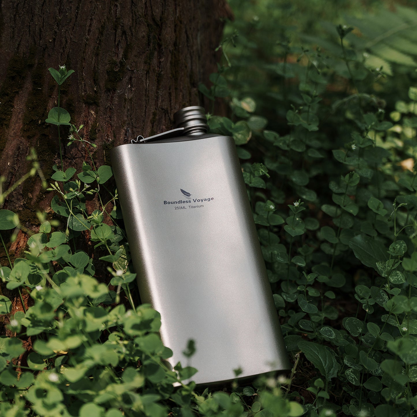 Boundless Voyage 250ml Titanium Hip Flask Ultralight Durable Camping Flask Bottle for Whiskey Vodka Wine Outdoor Travel Equipment Ti3074D
