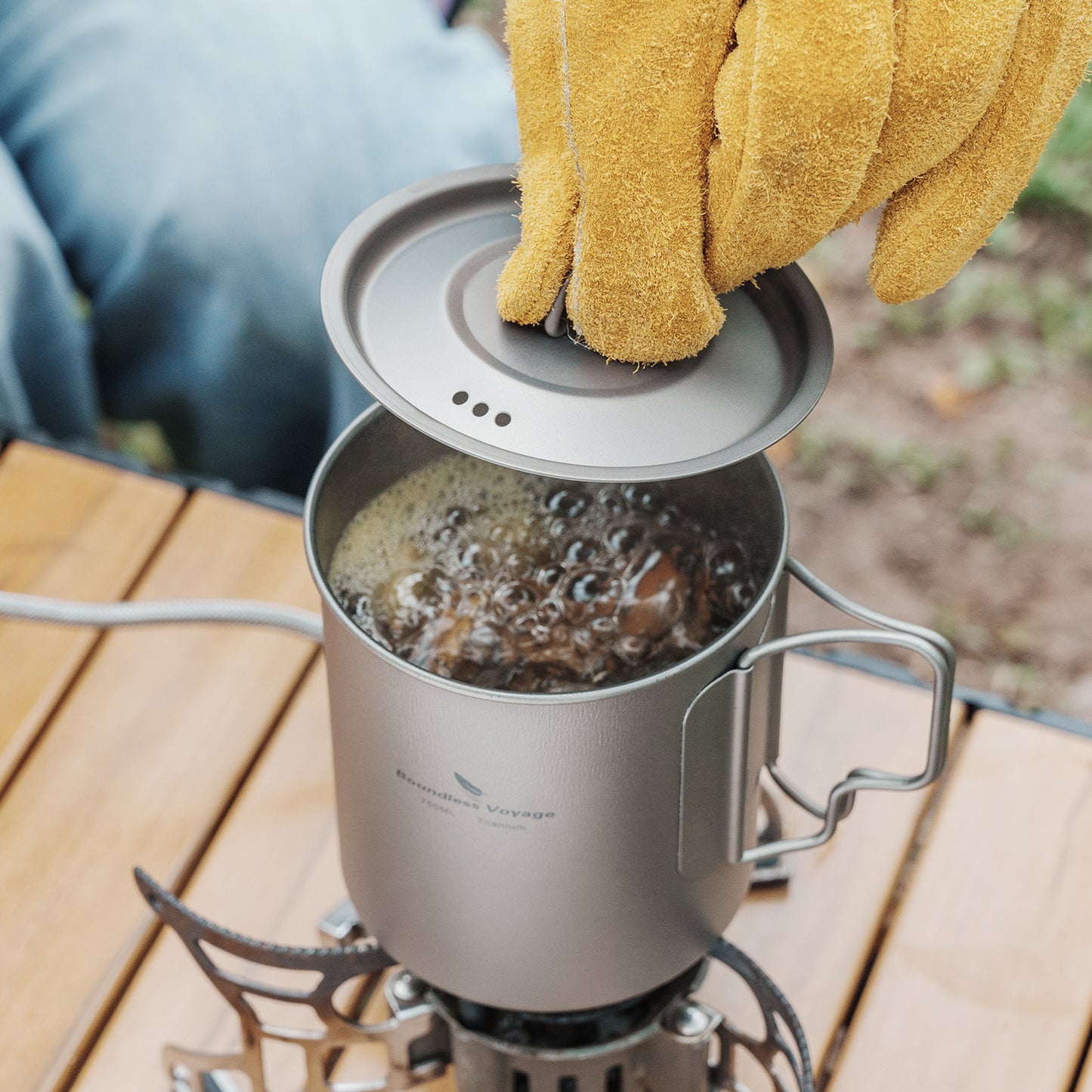 Boundless Voyage750ml Single Wall Titanium Cup with Lid | Ultralight Portable Camping Mug Pot for Tea Coffee EDC Hiking Ti3037D