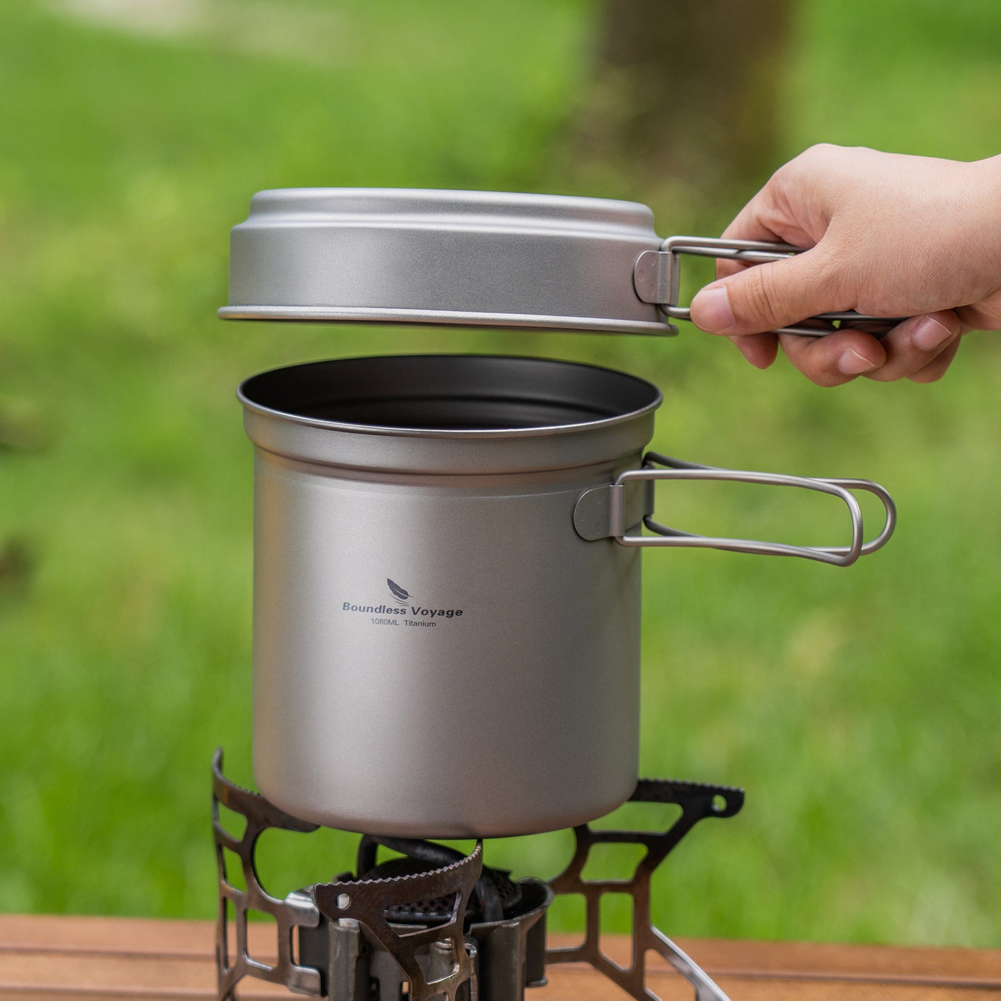 Boundless Voyage Titanium Camping Pots & Pans Set Foldable Handle, 500ml 900ml 1080ml Ultralight Cookware Kit for 1-2 Person Hiking Picnic Ti2034C/Ti2035C/Ti2036C