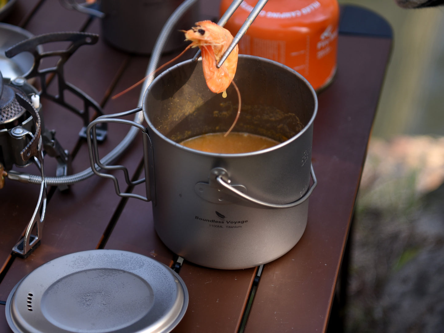 Boundless Voyage 1100ml Pure Titanium Hanging Pot with Lid | 37oz Ultralight Single-Wall Bushcraft Cookpot with Bail & Foldable Handle, Compatible with Open Fire & Camping Stove Ti3041D