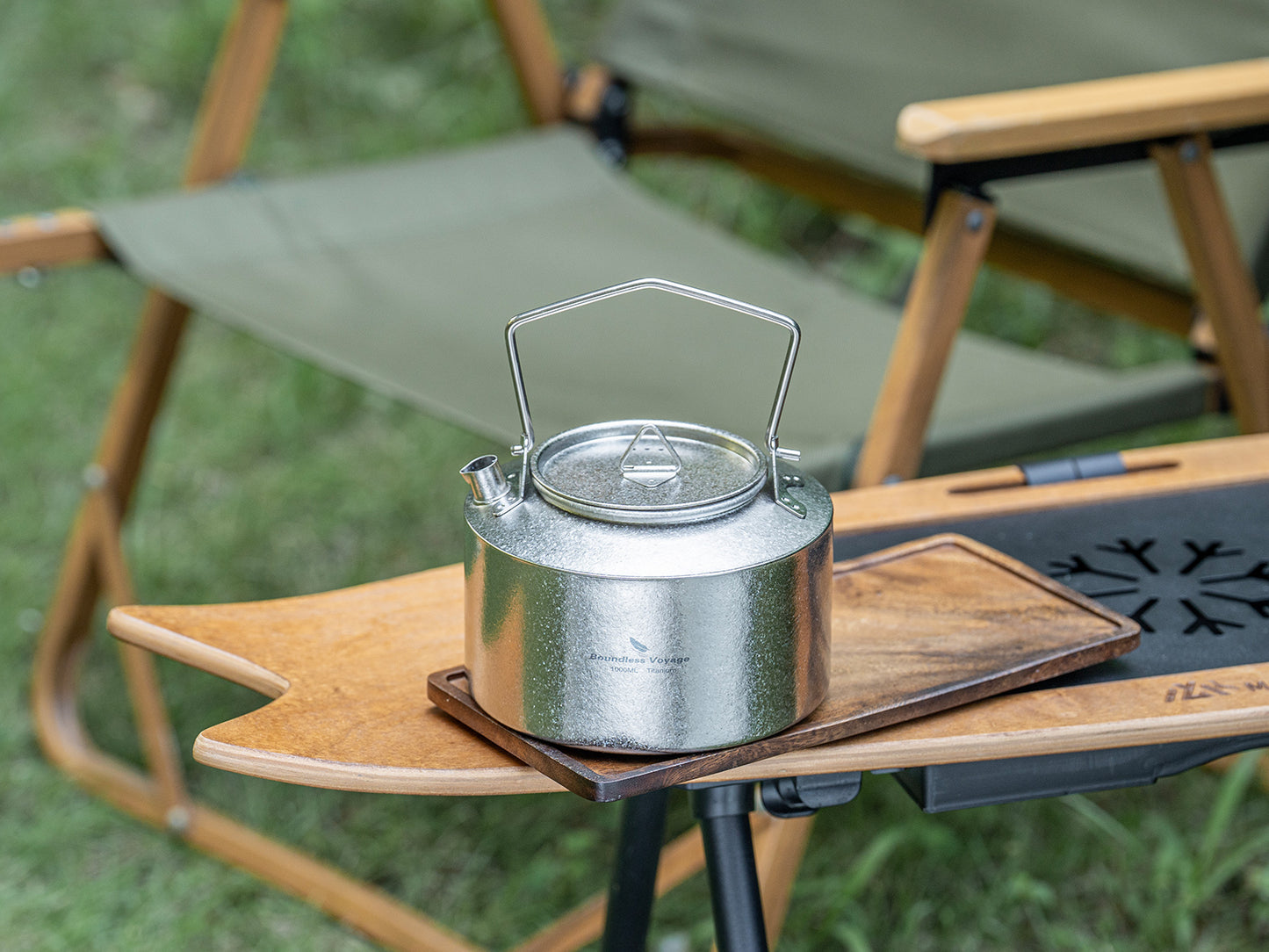 Boundless Voyage 1000ml Ultralight Titanium Camping Kettle with Foldable Handle & Steam Vent Lid, One-Piece Body Water Pot for Outdoor Hiking Backpacking Ti3099D