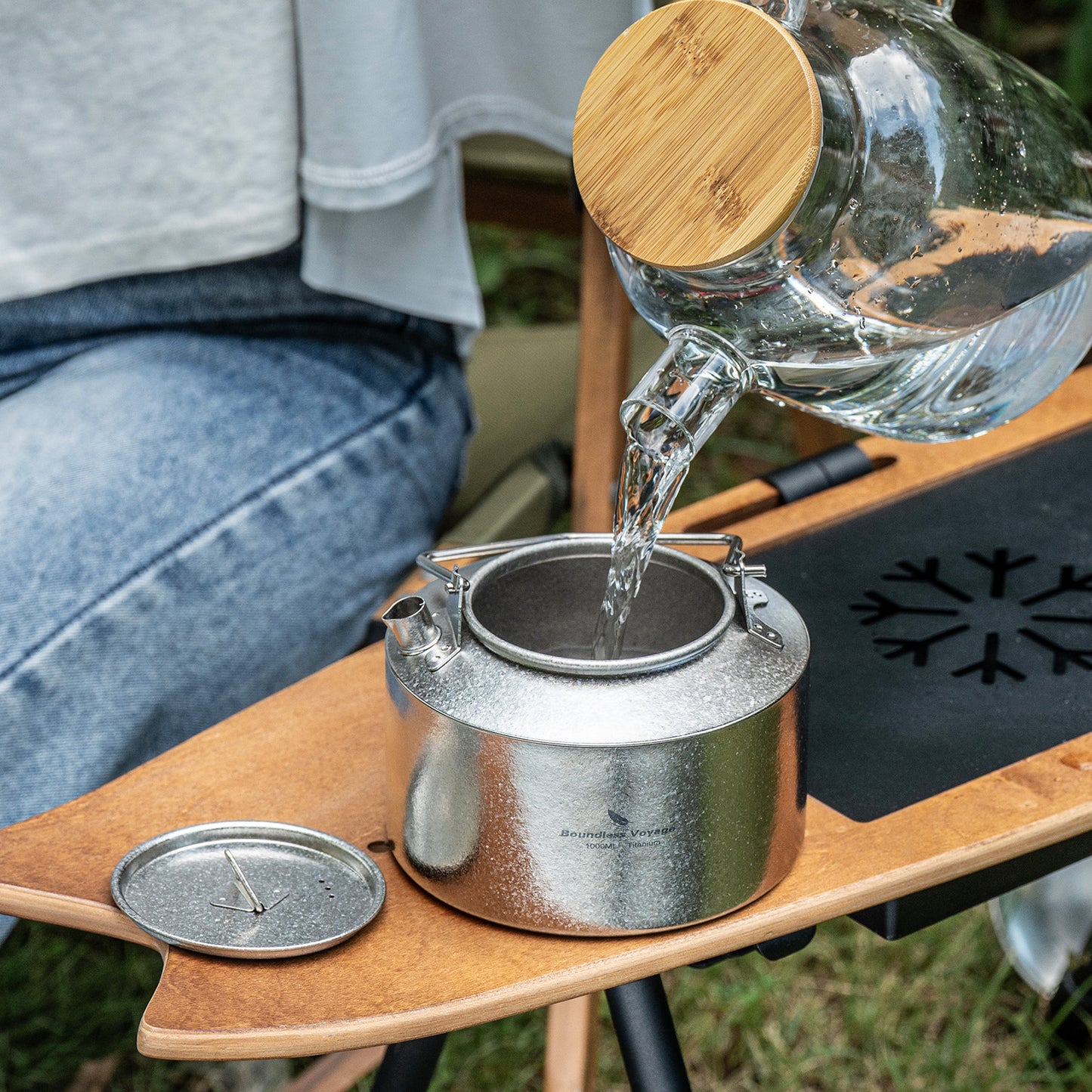 Boundless Voyage 1000ml Ultralight Titanium Camping Kettle with Foldable Handle & Steam Vent Lid, One-Piece Body Water Pot for Outdoor Hiking Backpacking Ti3099D