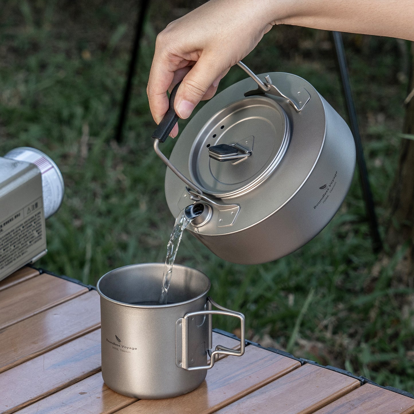 Boundless Voyage Titanium 700 ml Wasserkocher mit Klappgriff Outdoor Camping Ultraleichter tragbarer Teekessel Teekanne Ti3100D