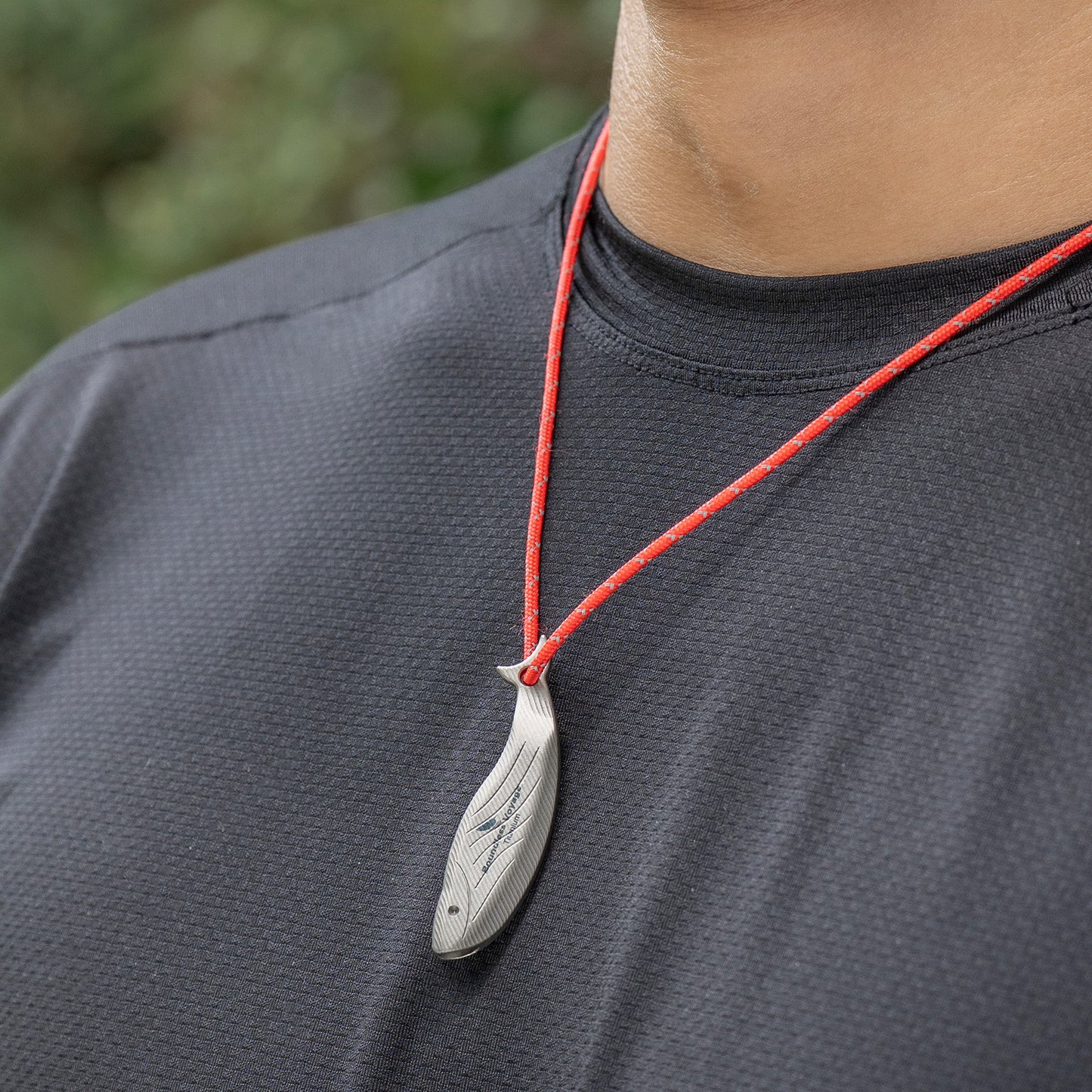 Boundless Voyage 120dB Titanium Survival Whistle Compact Emergency Safety Whistle Ultra-Light & Anti-Corrosion Rust-Proof Whistles for Outdoor, Hiking, Camping & Rescue Ti9026O