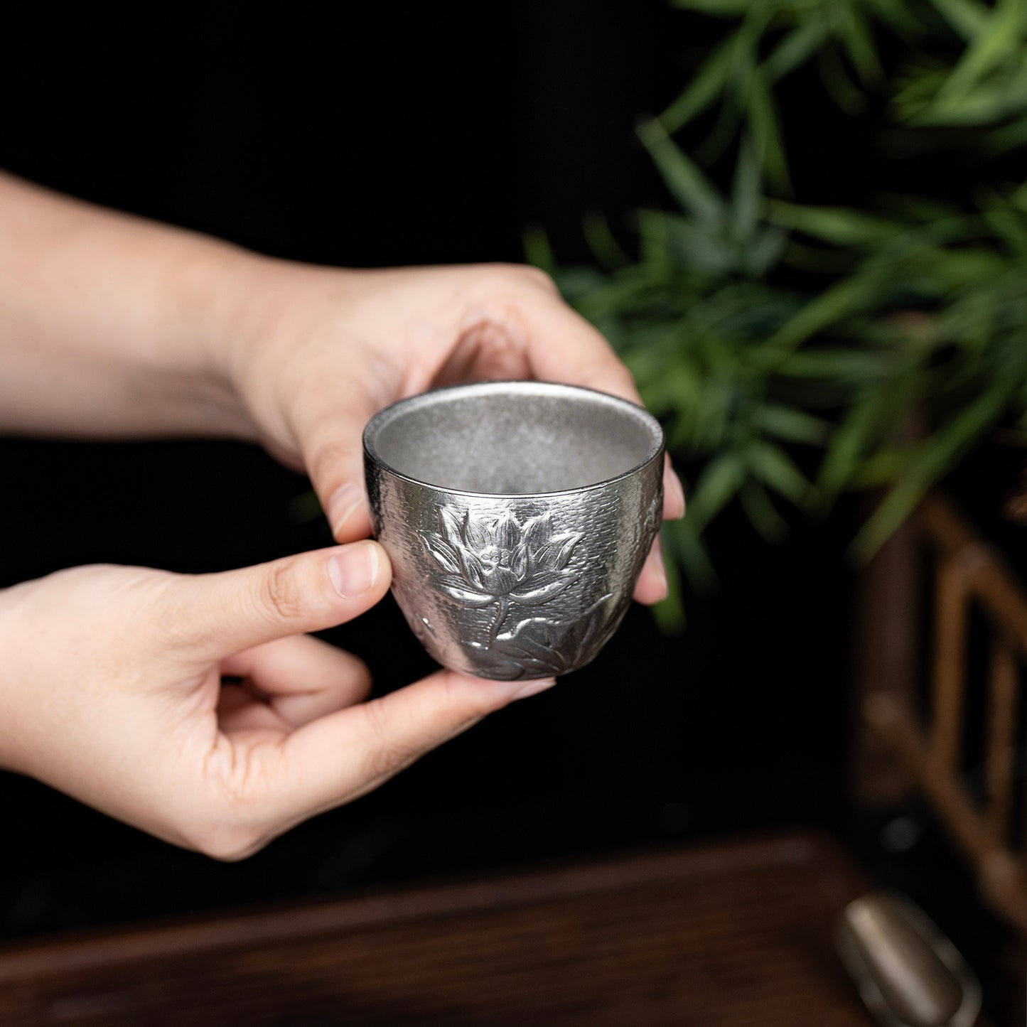 Boundless Voyage Titanium Double-Wall Cup Embossed Pattern, 50ml 100ml for Tea Whisky Home Bar Ti3081A Ti3081B