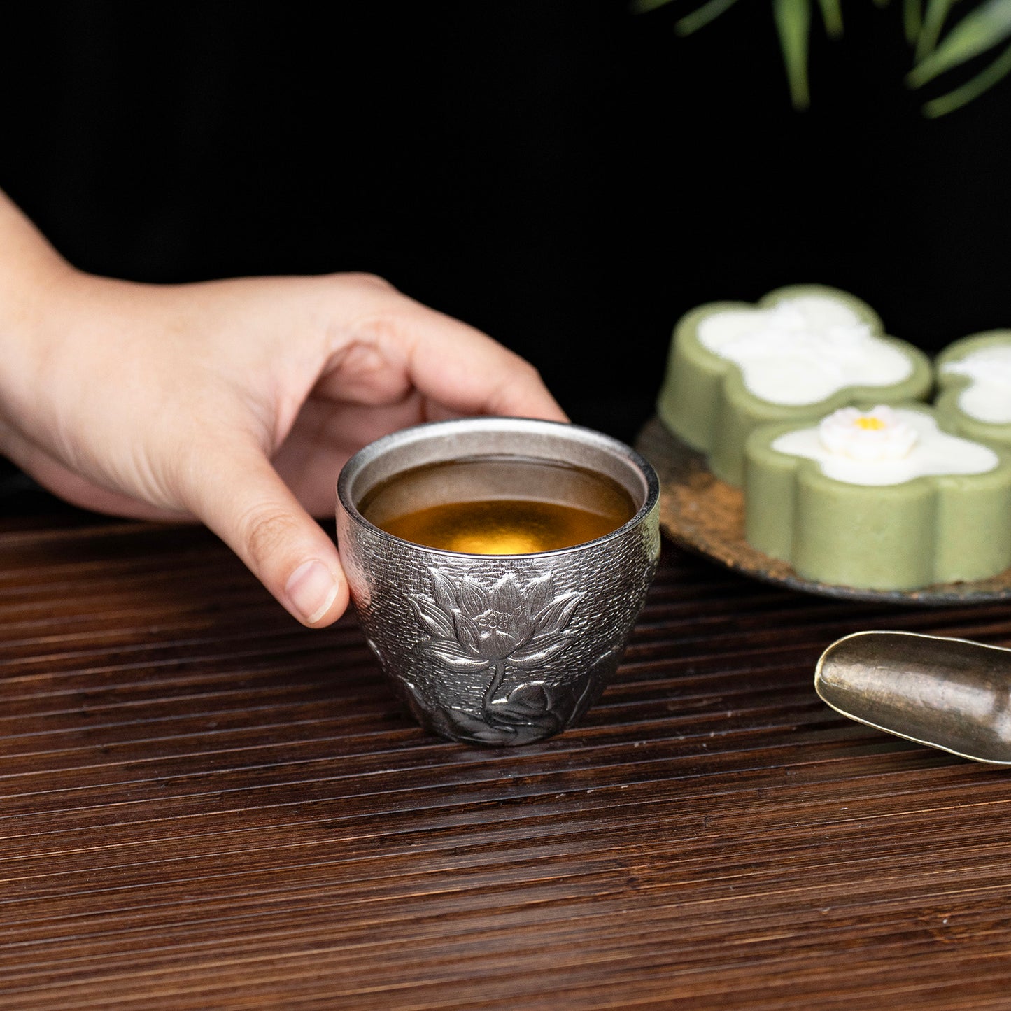 Boundless Voyage Titanium Double-Wall Cup Embossed Pattern, 50ml 100ml for Tea Whisky Home Bar Ti3081A Ti3081B