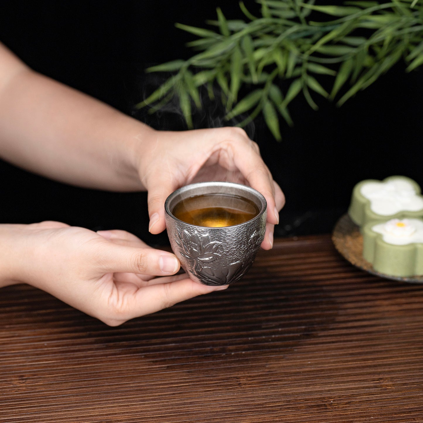 Boundless Voyage Titanium Double-Wall Cup Embossed Pattern, 50ml 100ml for Tea Whisky Home Bar Ti3081A Ti3081B