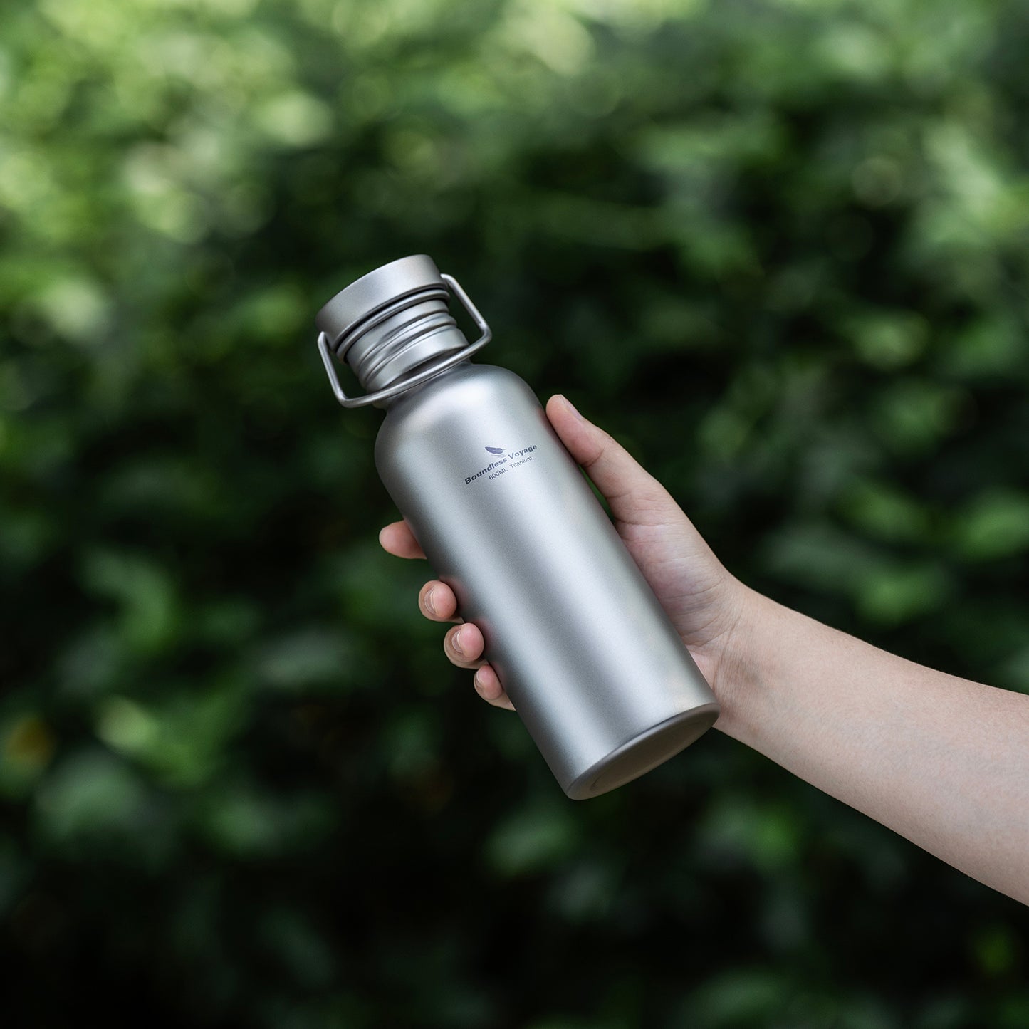 Boundless Voyage Titanium Water Bottle 600ml with Secure Lid, Leak-Proof Reusable Sport Drinking Vessel, Lightweight Outdoor Bottle for Camping, Hiking, Climbing, Running, Tea & Coffee Ti3259A