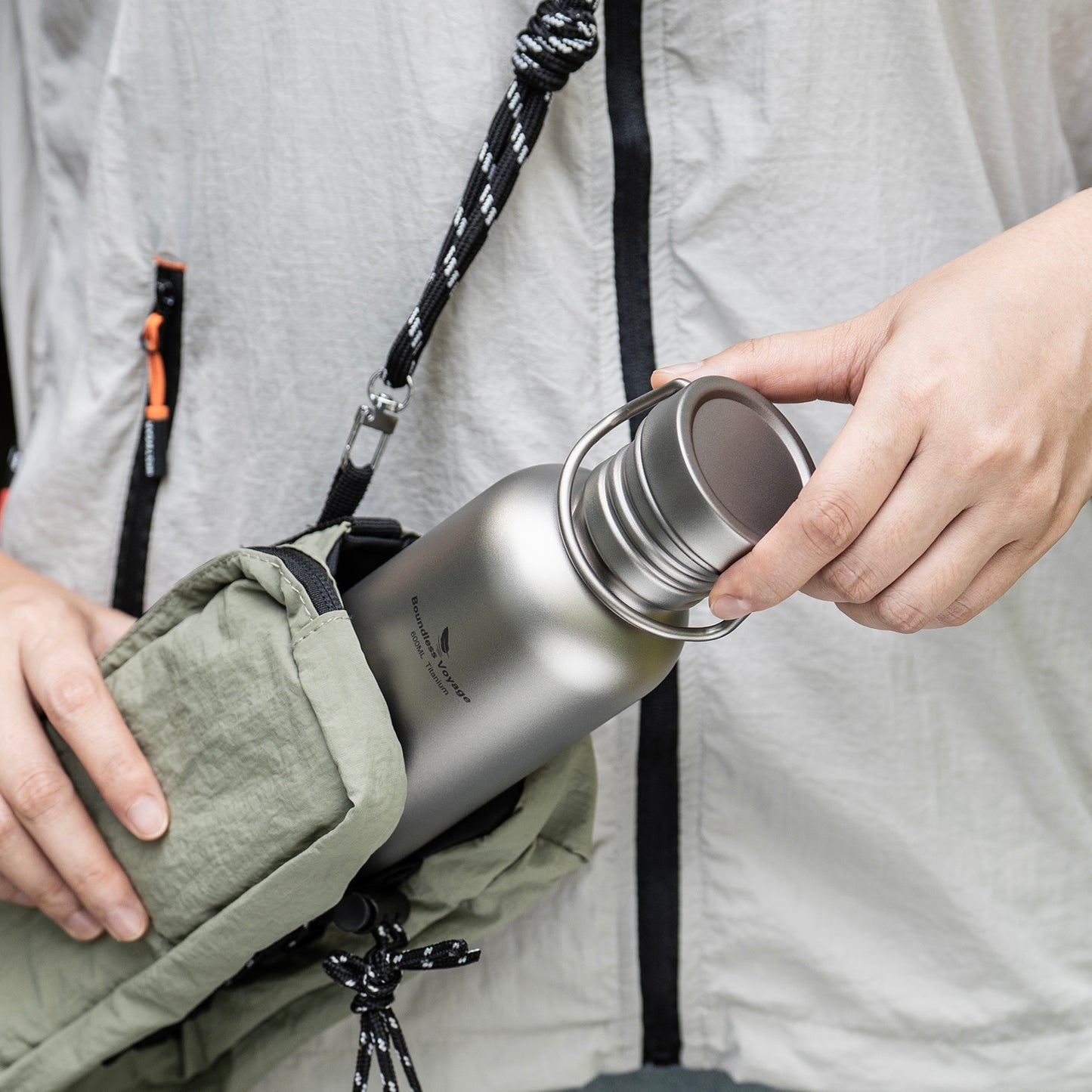 Boundless Voyage Titanium Water Bottle 600ml with Secure Lid, Leak-Proof Reusable Sport Drinking Vessel, Lightweight Outdoor Bottle for Camping, Hiking, Climbing, Running, Tea & Coffee Ti3259A